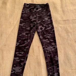 DKNY Sport grey camo workout leggings